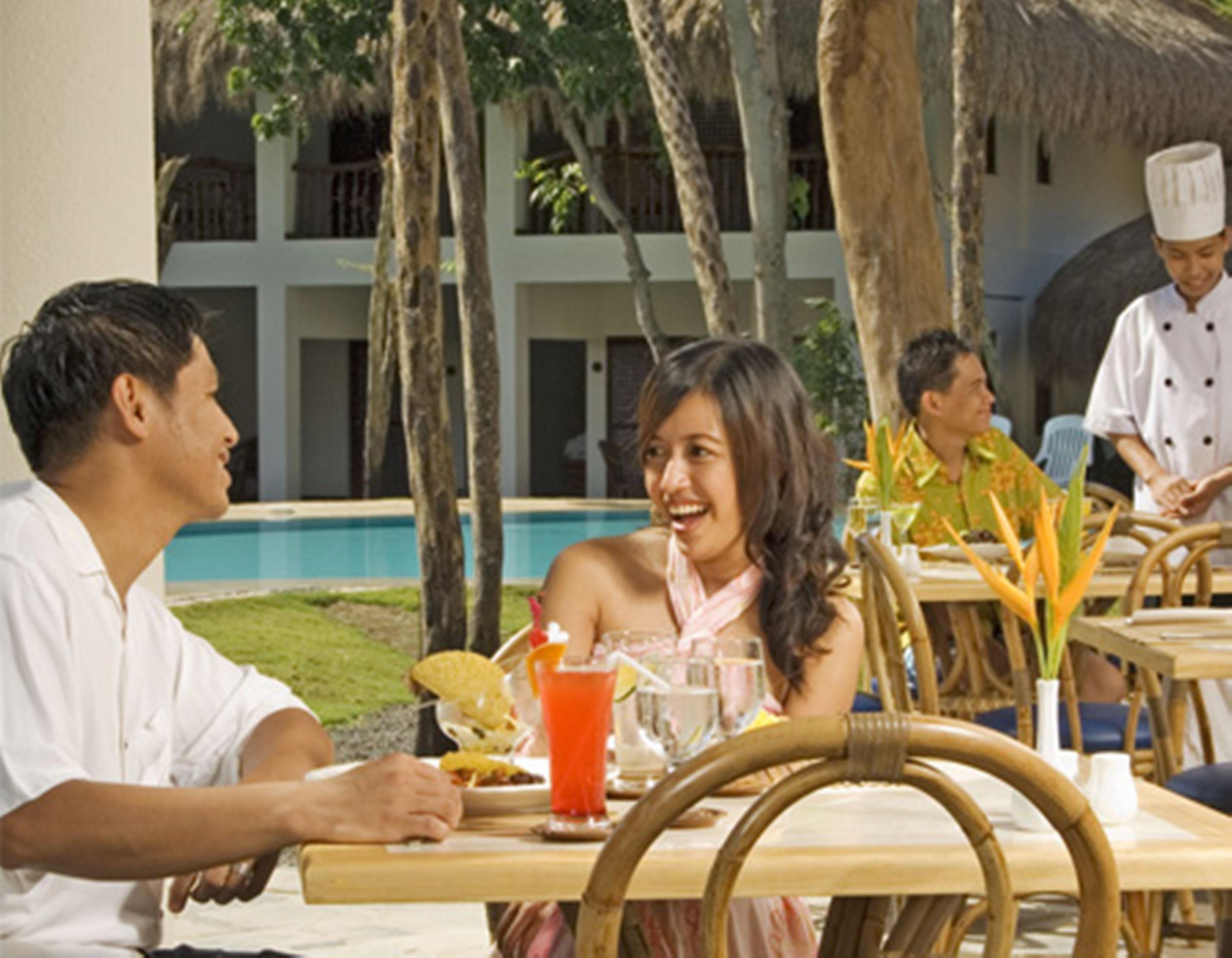 Bluewater Maribago Beach Resort Lapu-Lapu City Esterno foto