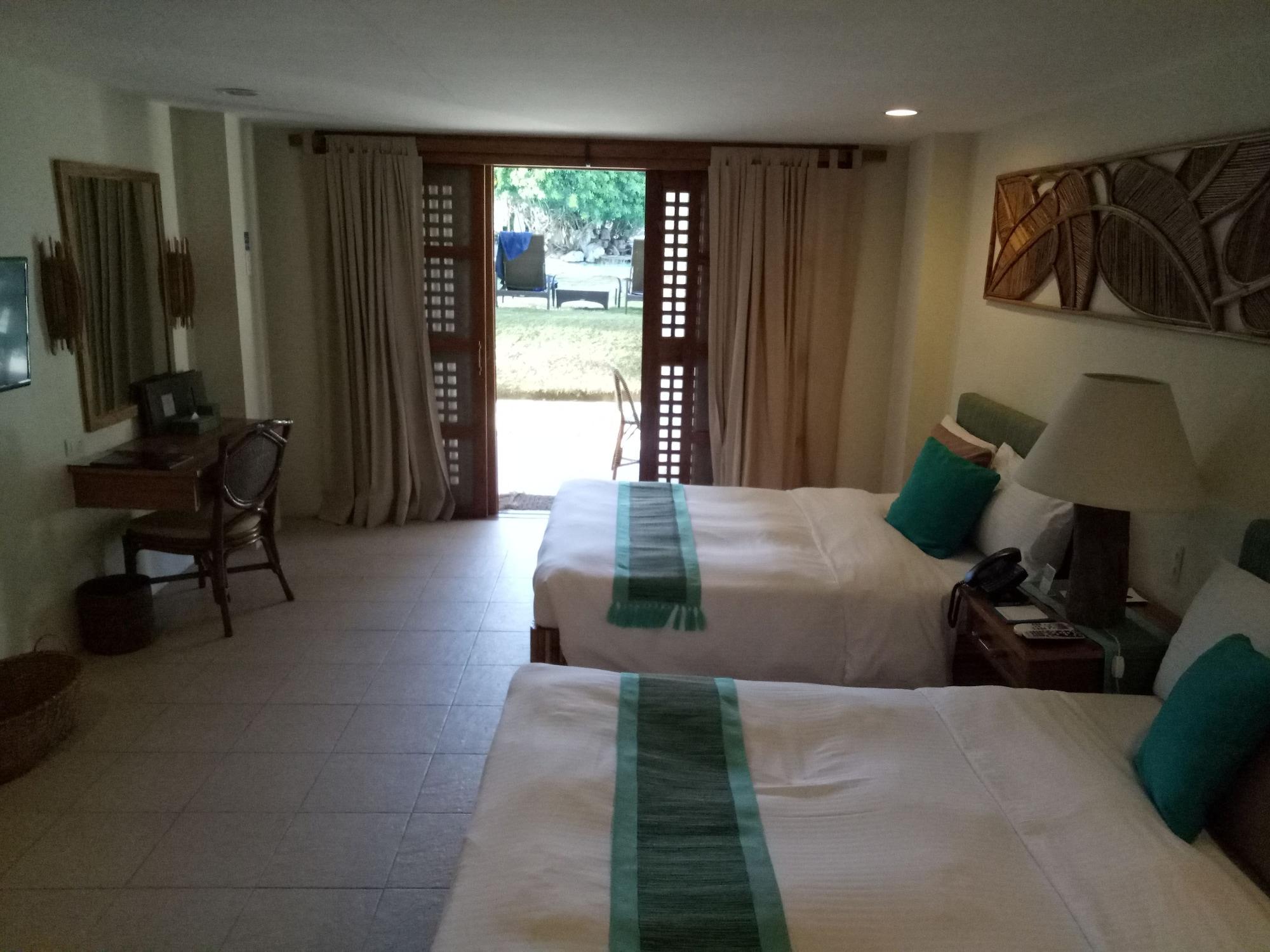 Bluewater Maribago Beach Resort Lapu-Lapu City Esterno foto